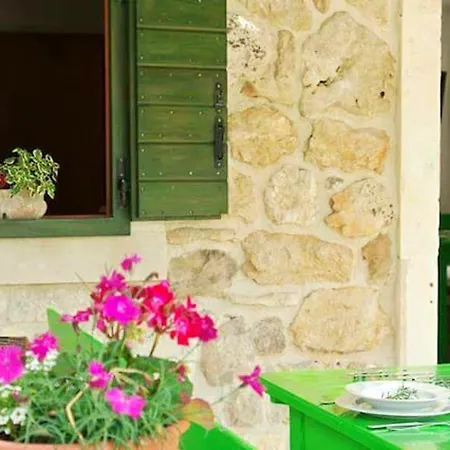 Ferienhaus Charming House + Bbq