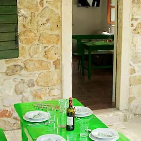 Ferienhaus Charming House + Bbq