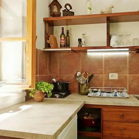 Charming House + Bbq