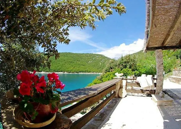 Charming House + Bbq بيت للعطل