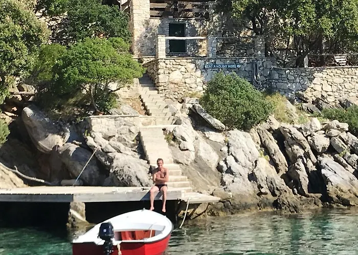 Charming House + Bbq بيت للعطل