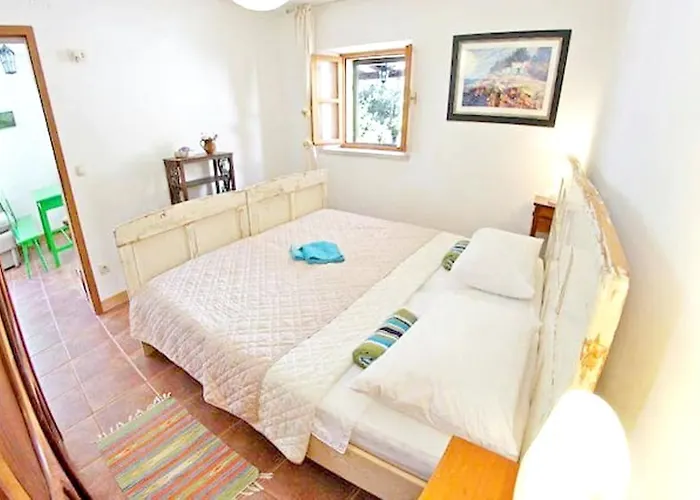 Charming House + Bbq بيت للعطل Selca (Brac)