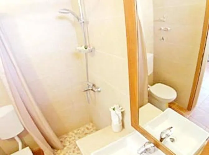 Charming House + Bbq بيت للعطل